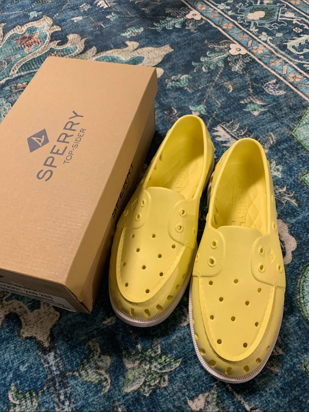 Sperry float slip on shoes yellow new 10